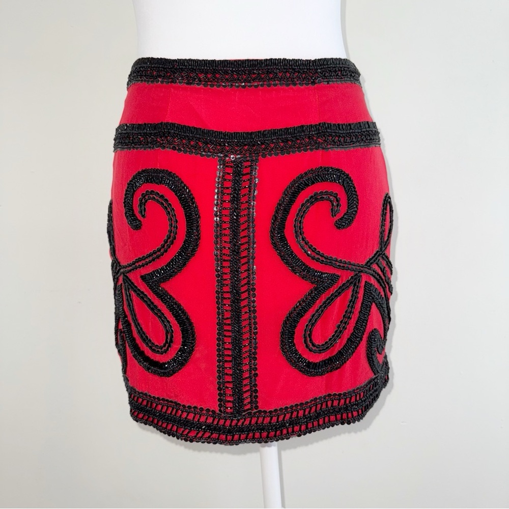 KARINA GRIMALDI RED SILK BLACK BEADED SEQUIN MINI SKIRT - Picture 4 of 9